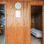 6 Person In Toftlund-by Traum